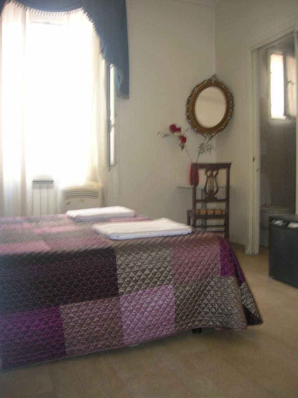 روما Light Inn Affittacamere المظهر الخارجي الصورة