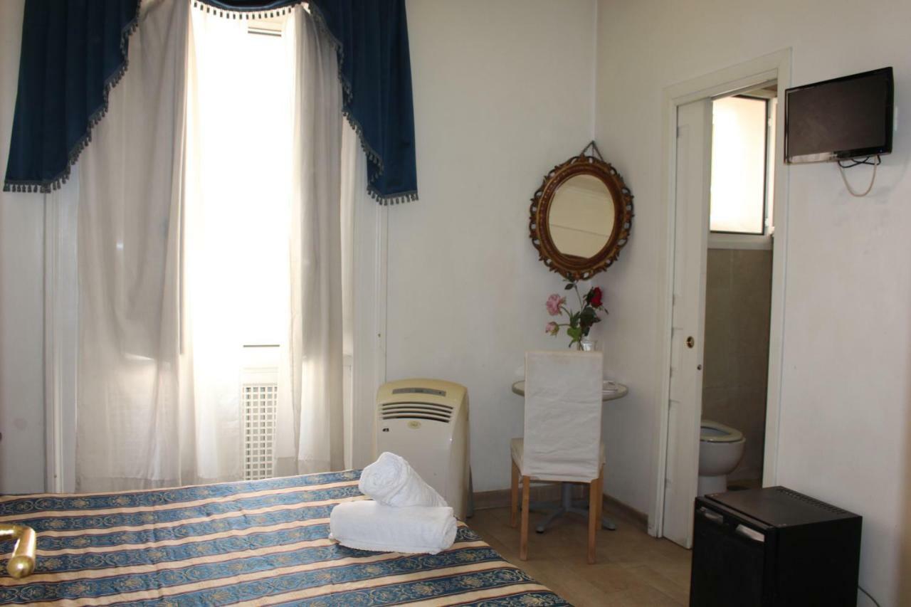 روما Light Inn Affittacamere المظهر الخارجي الصورة